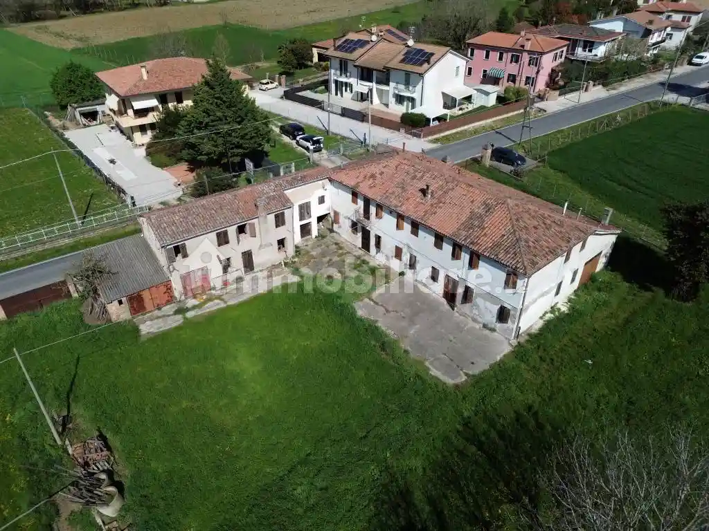 Casa indipendente in vendita a Este