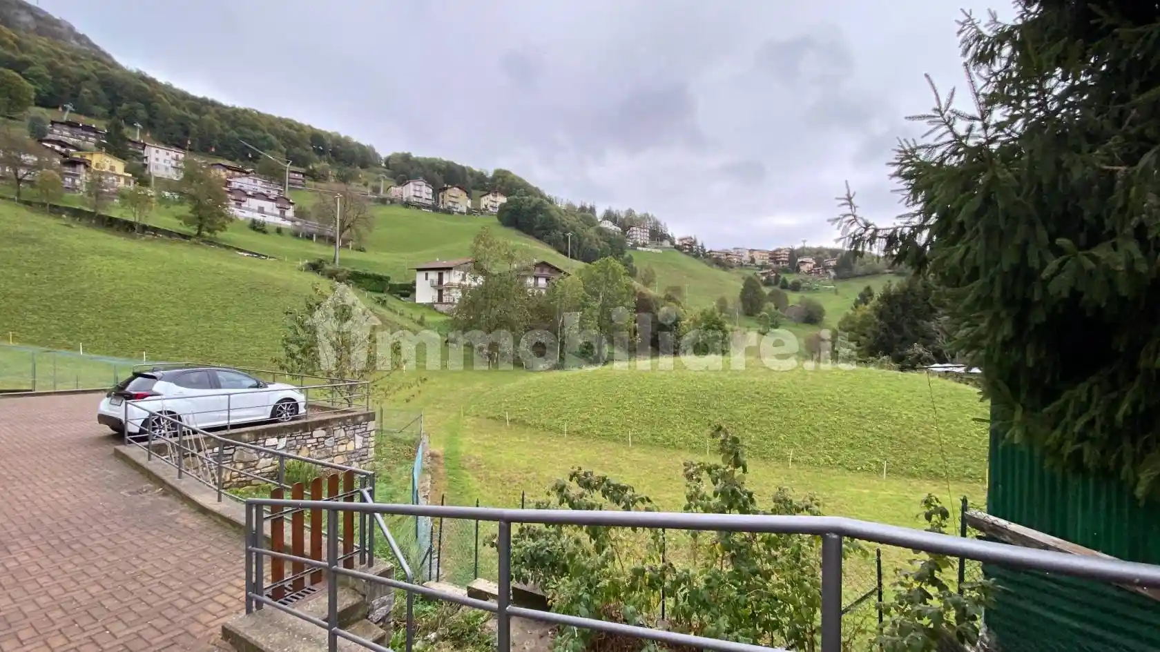 Appartamento in vendita a Selvino
