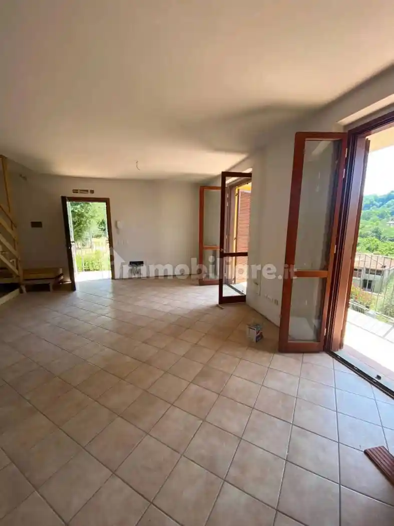 Appartamento in vendita a Reggello