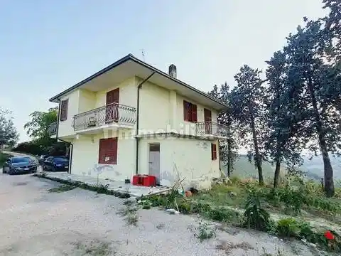 Villa in vendita a Offida