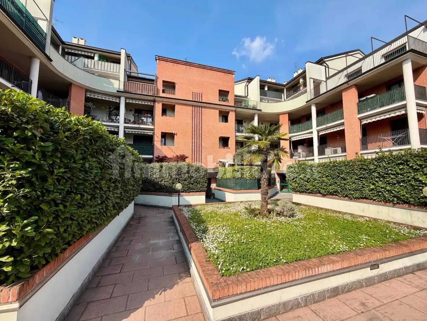 Appartamento in vendita a Senago