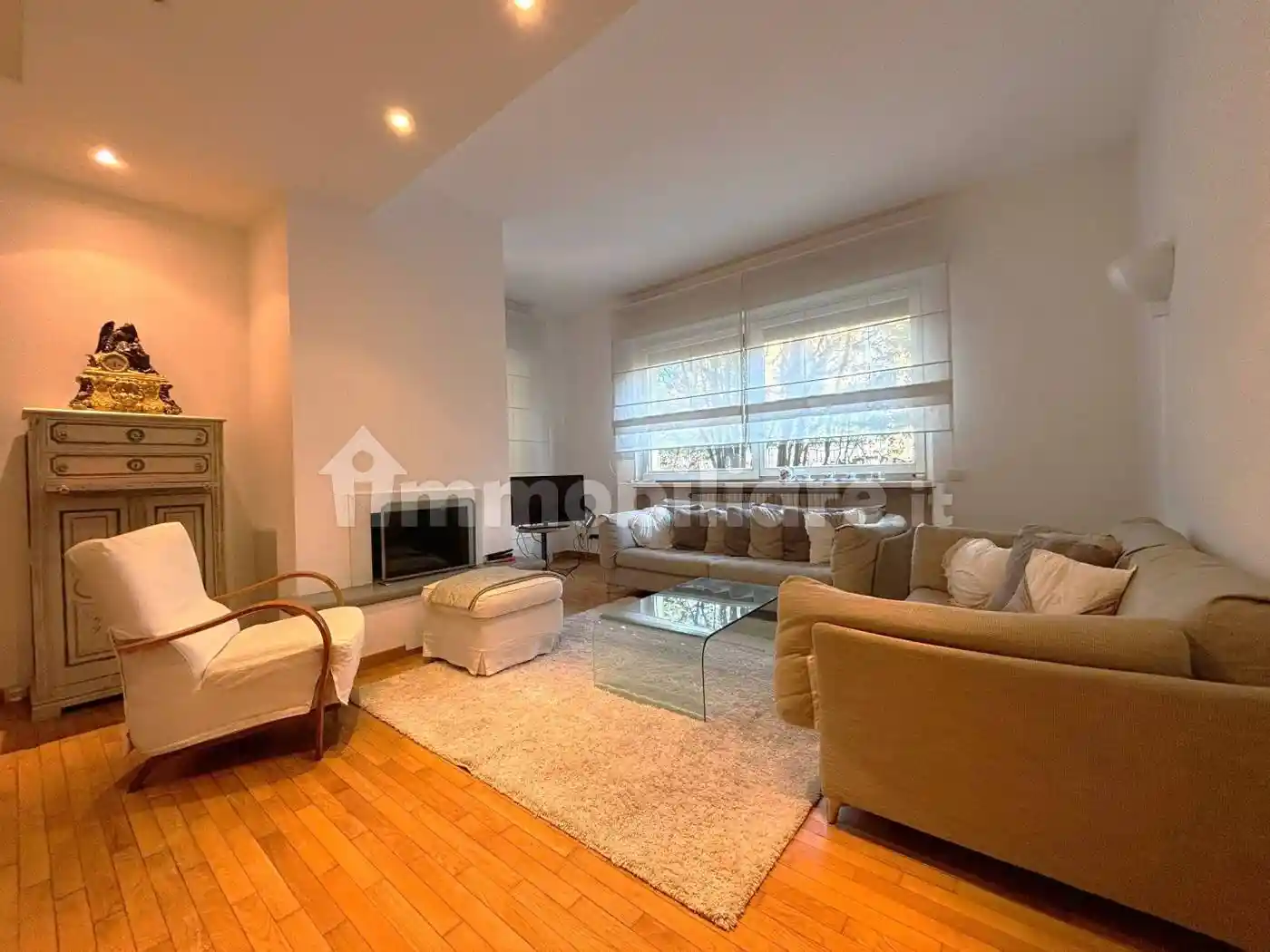 Appartamento in vendita a Carate Brianza