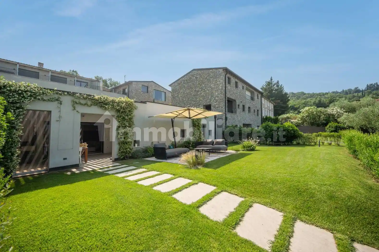 Appartamento in affitto a Costermano sul Garda