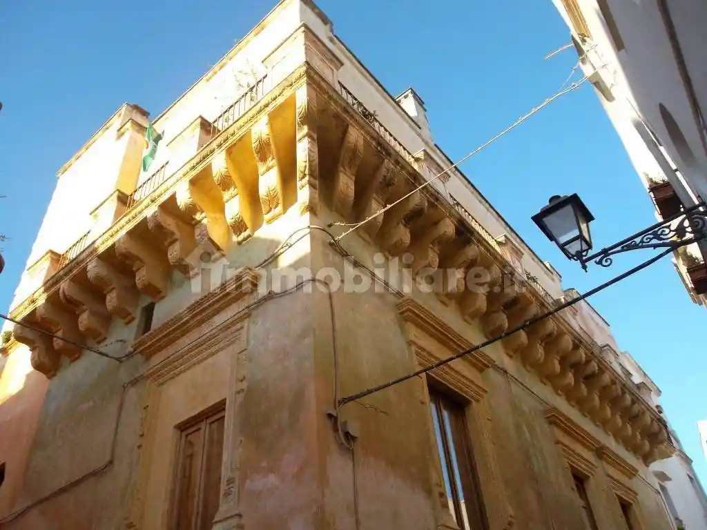 Casa indipendente in vendita a Parabita