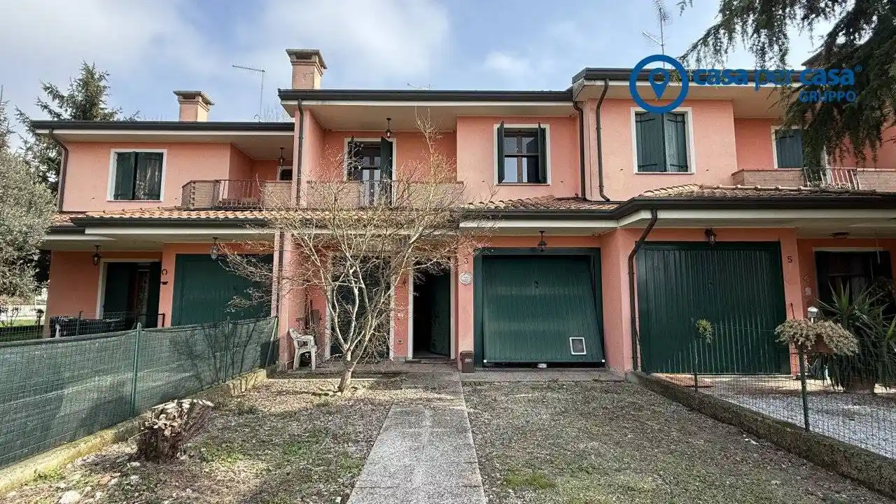 Villetta a schiera in vendita a Villanova Marchesana