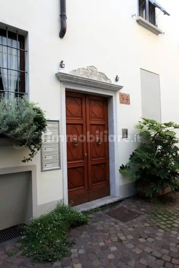 Appartamento in vendita a Piacenza