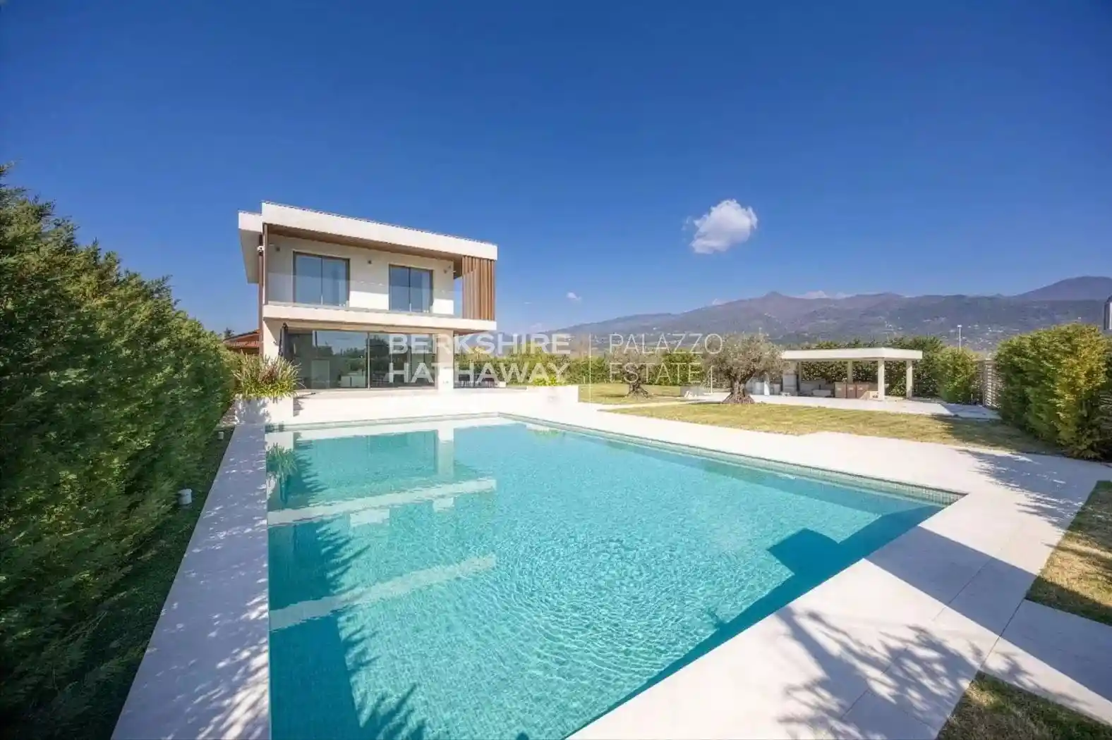 Villa in vendita a Forte dei Marmi