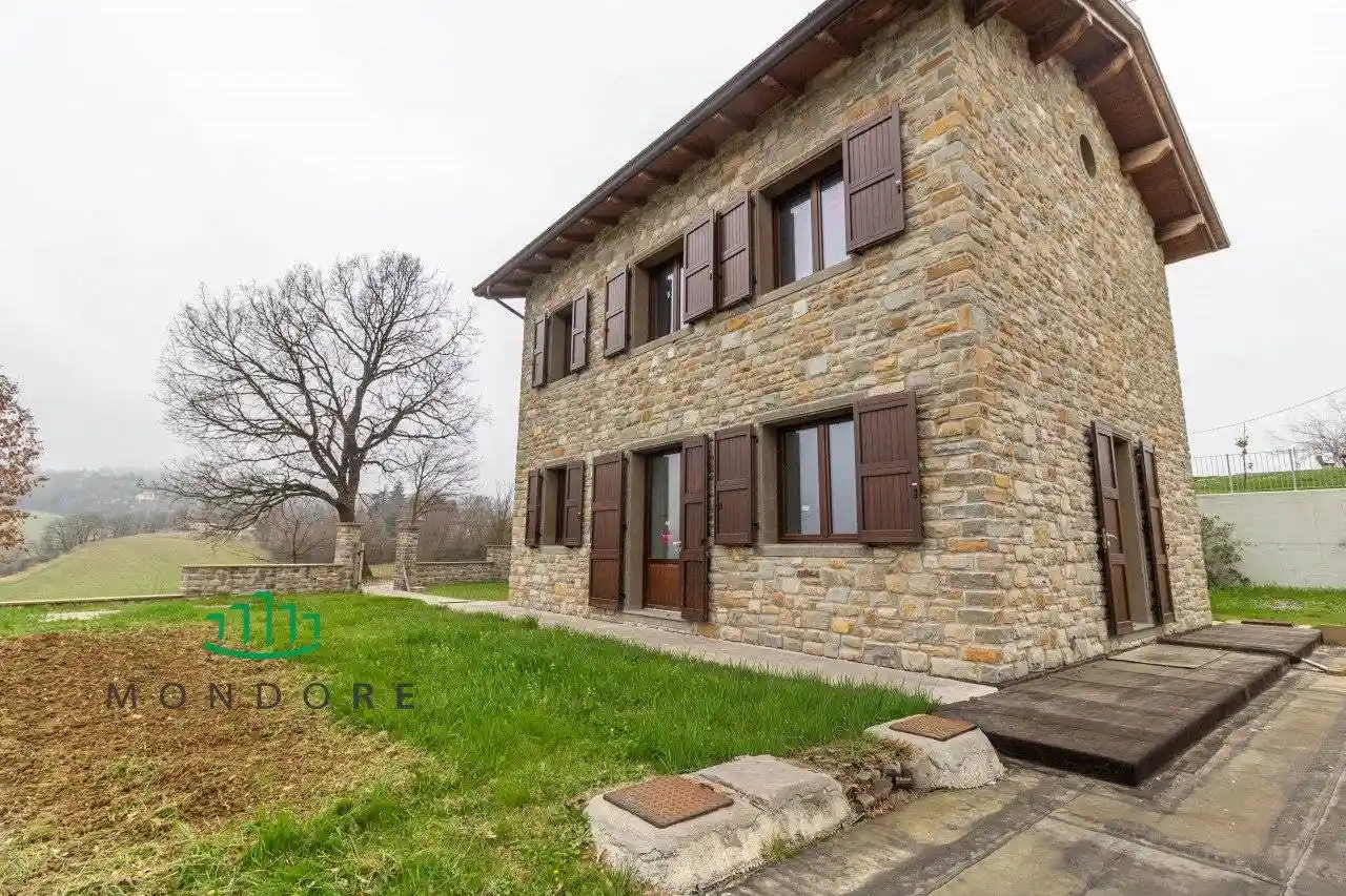 Villa in vendita a Pianoro