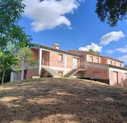 Villa in vendita a Fossombrone