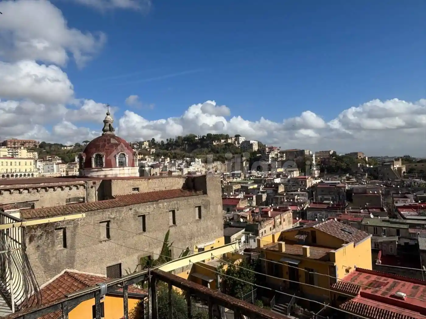Appartamento in vendita a Napoli