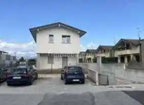 Appartamento in vendita a Sulbiate