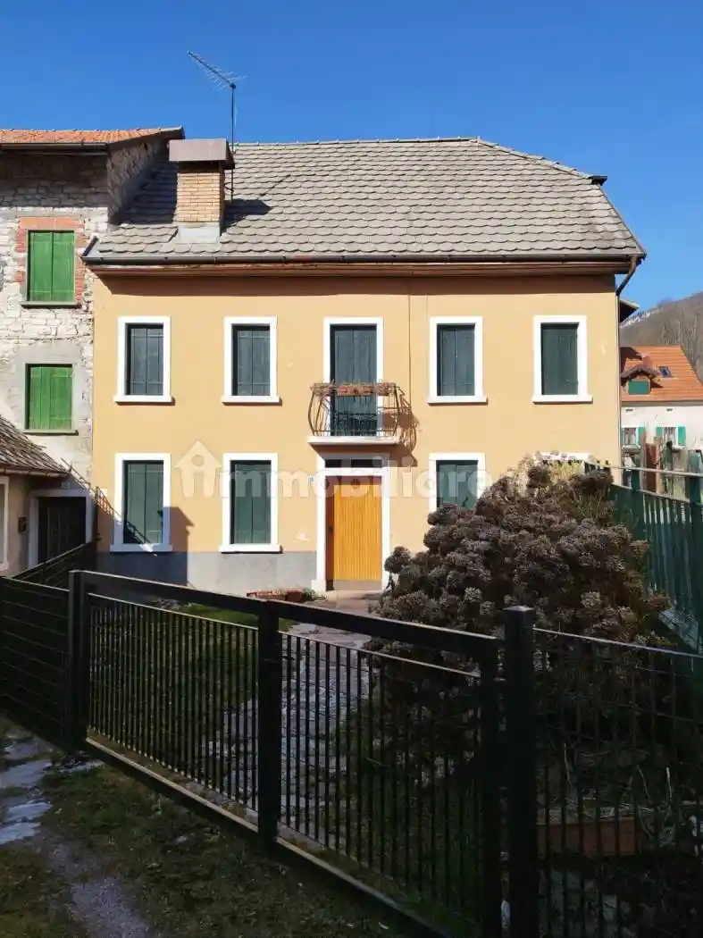 Villa in vendita a Tambre