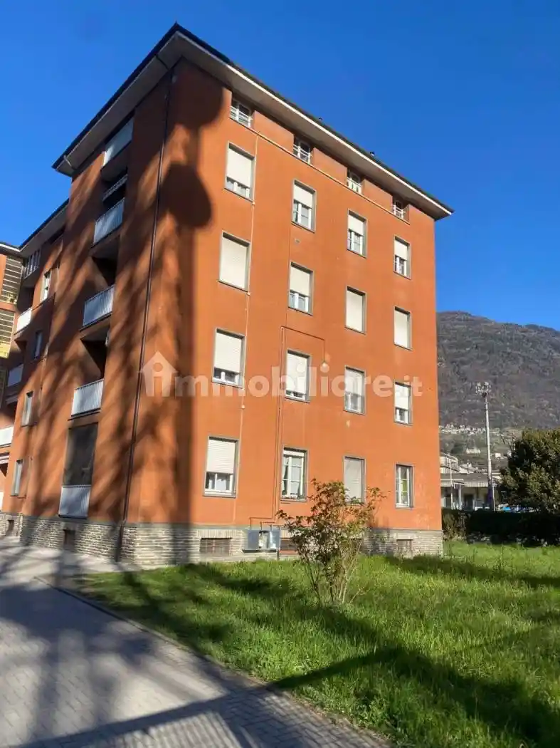 Appartamento in vendita a Sondrio