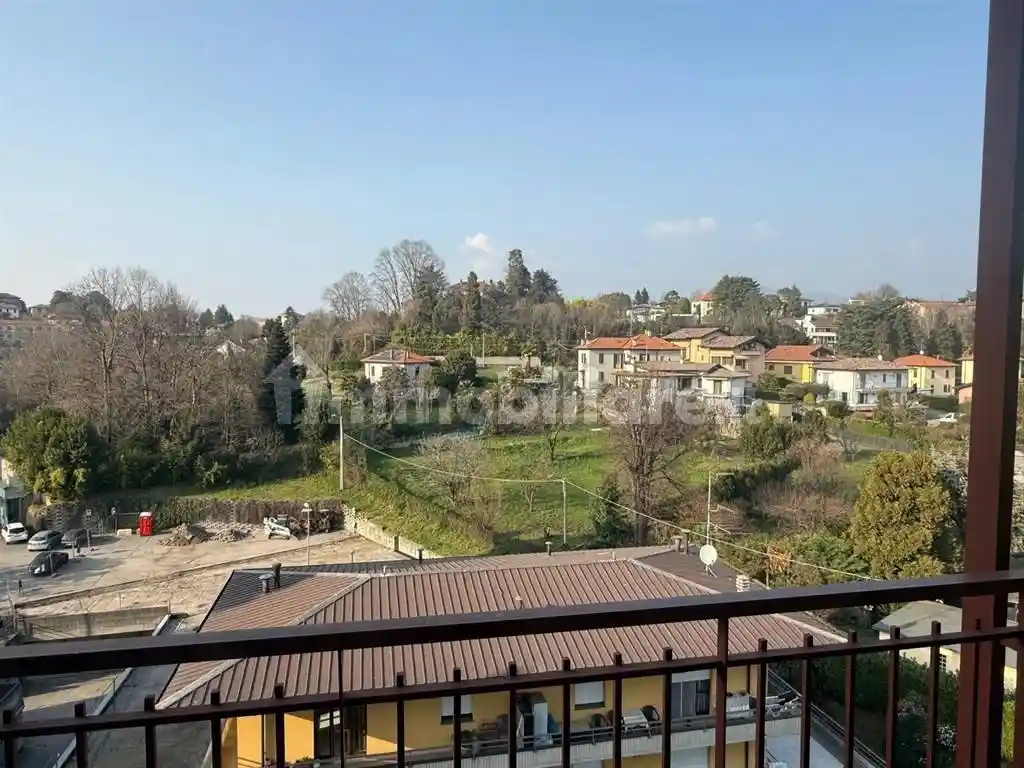 Appartamento in vendita a Villa Guardia