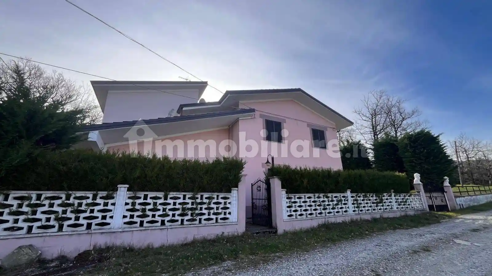 Villa in vendita a Bettola