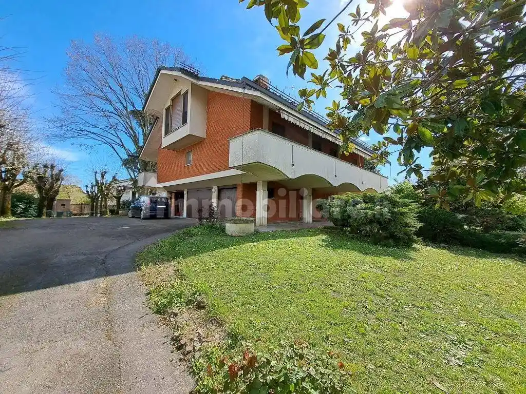 Villa in vendita a Vercelli