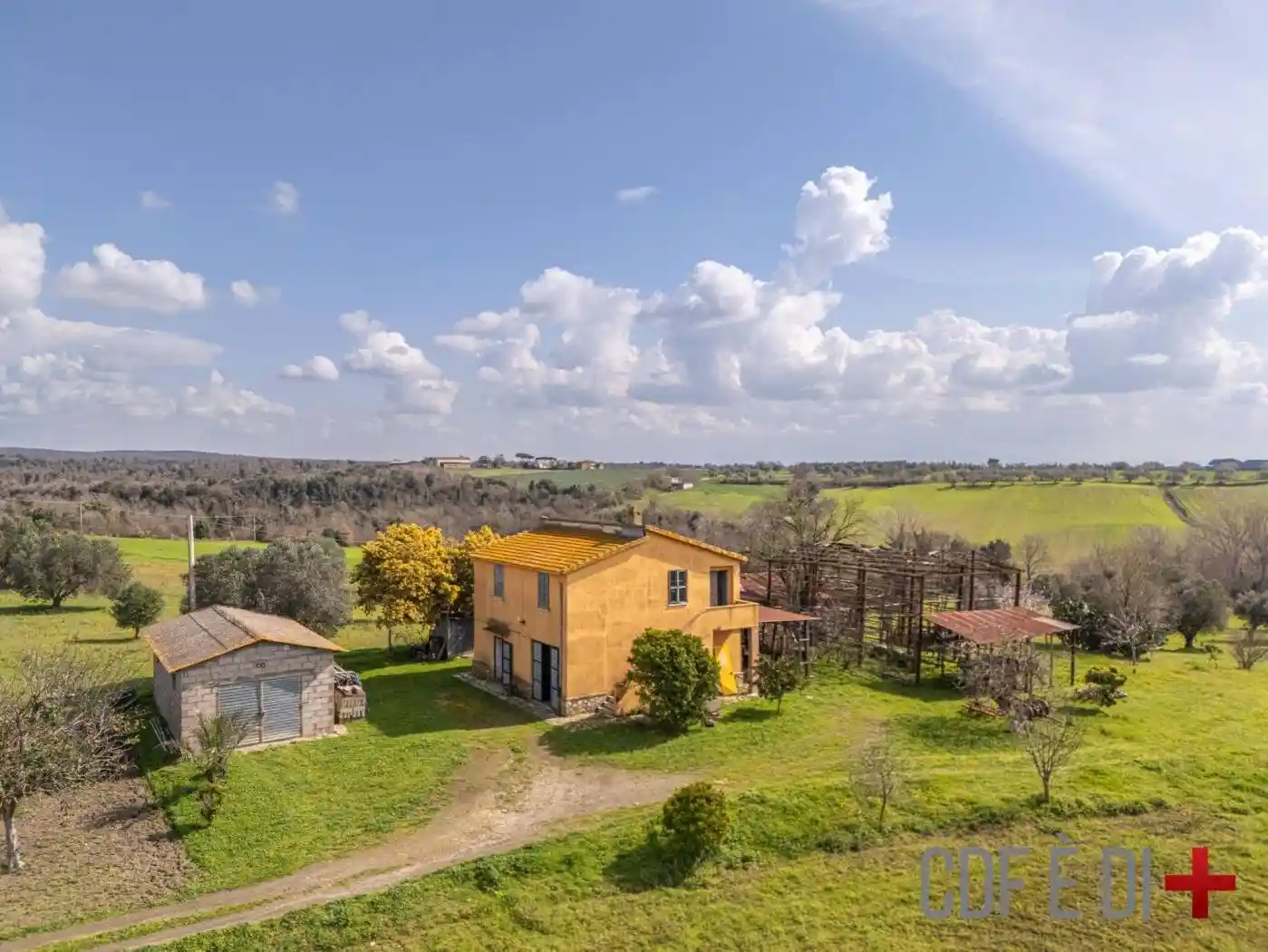 Rustico - Casale in vendita a Tuscania