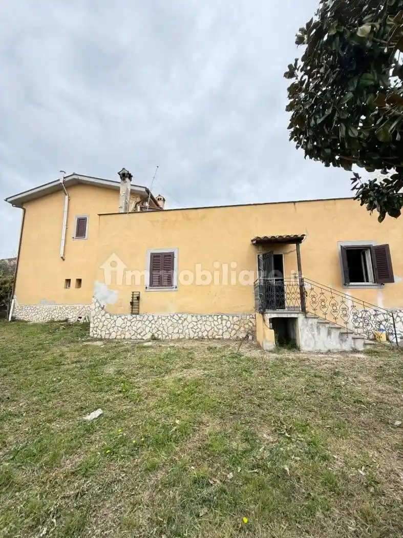 Villa in vendita a Paliano