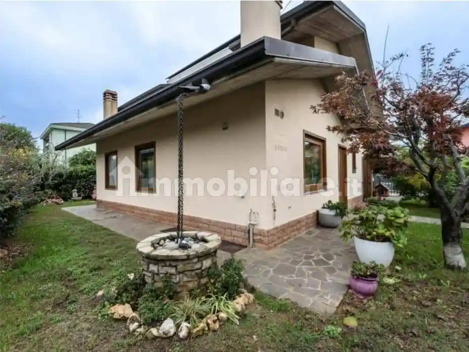 Villa in vendita a San Paolo d'Argon