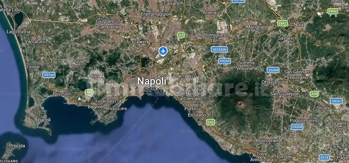 Appartamento in vendita a Napoli