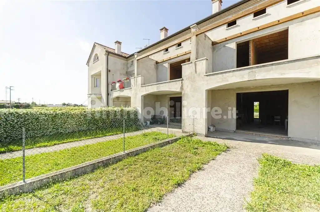 Villetta a schiera in vendita a Santa Maria di Sala