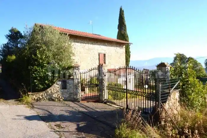 Villa in vendita a Rosignano Marittimo