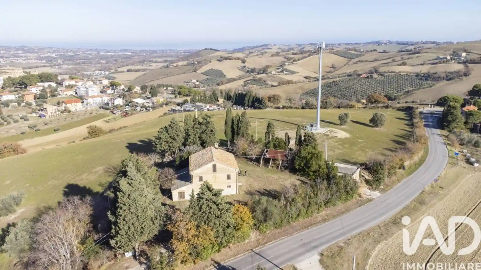 Rustico - Casale in vendita a Trecastelli