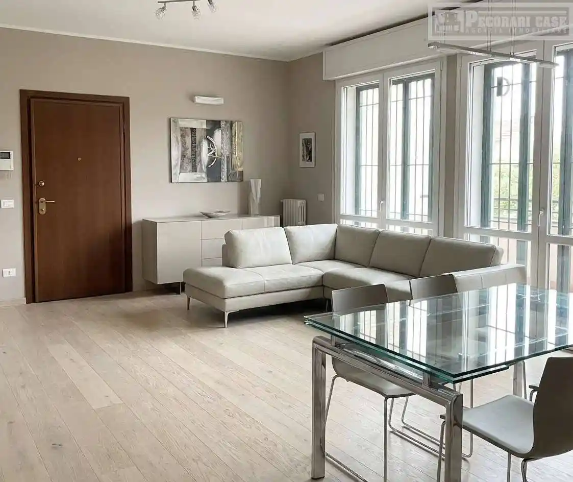 Appartamento in vendita a Modena