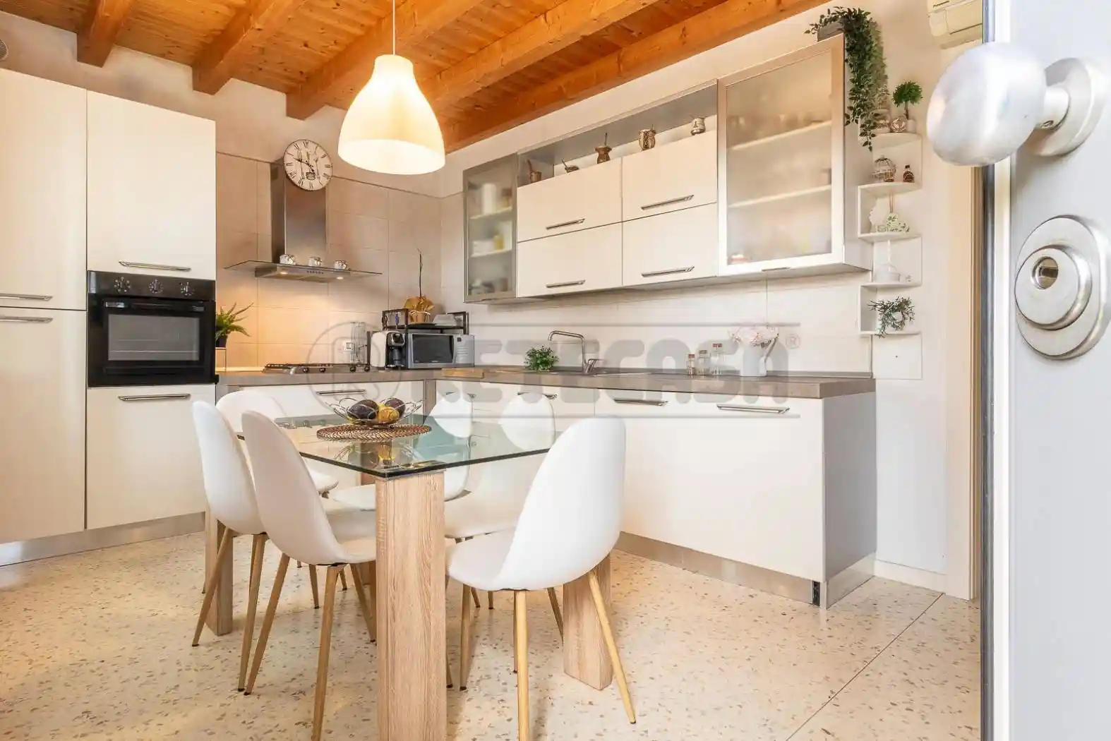 Appartamento in vendita a Pozzoleone