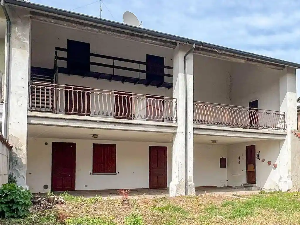 Rustico - Casale in vendita a Castrezzato