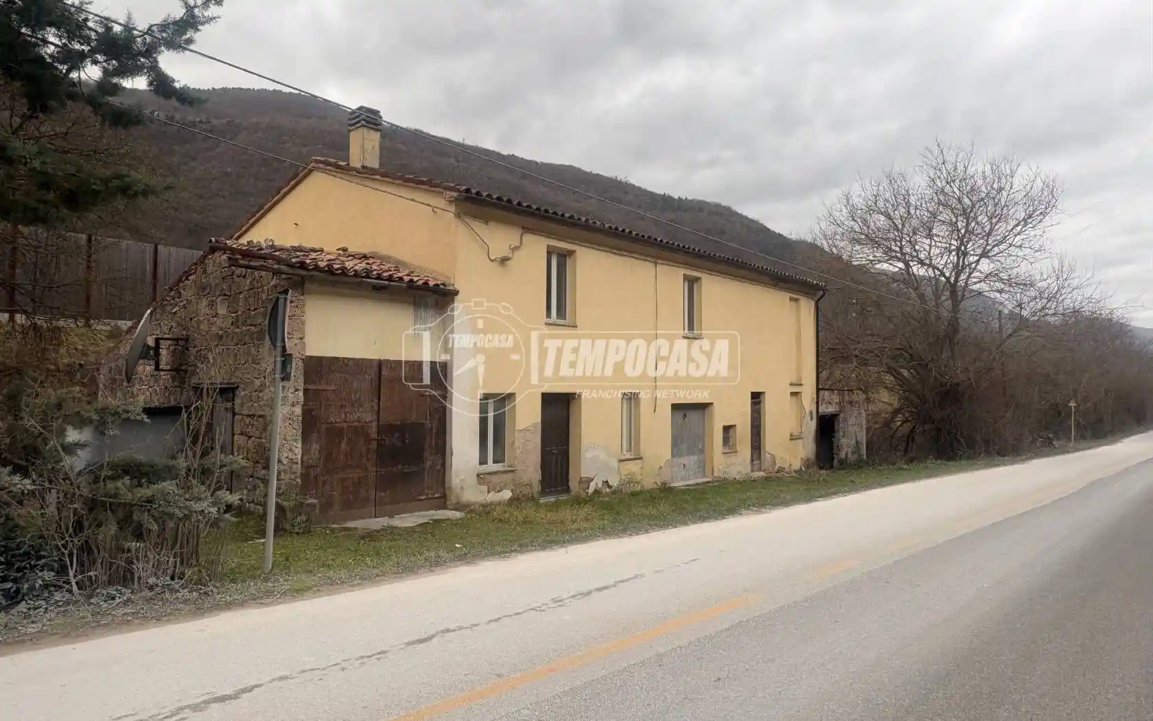Casa indipendente in vendita a Fabriano