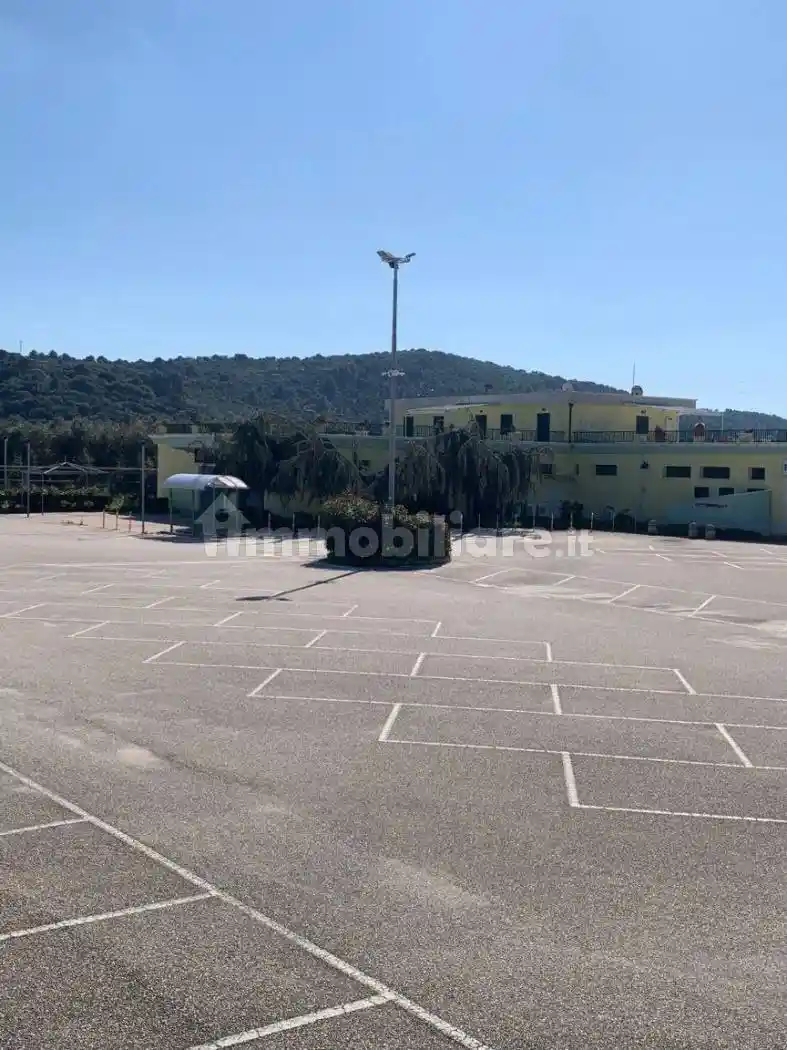 Palazzo - Edificio in vendita a Vieste