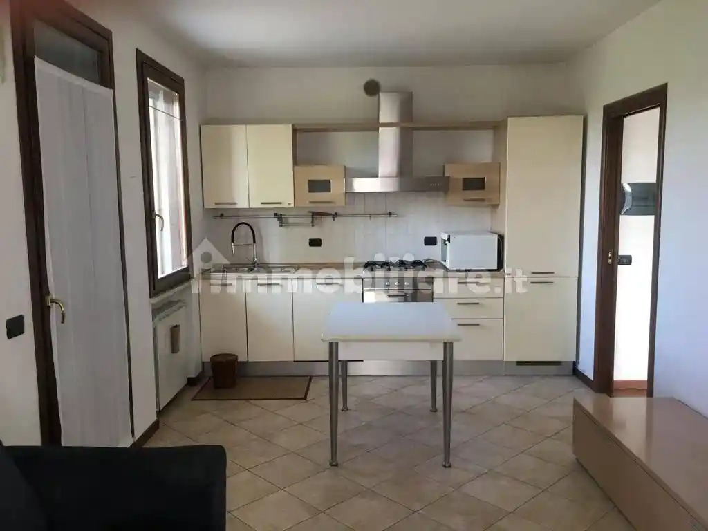 Appartamento in affitto a Castelvetro Piacentino