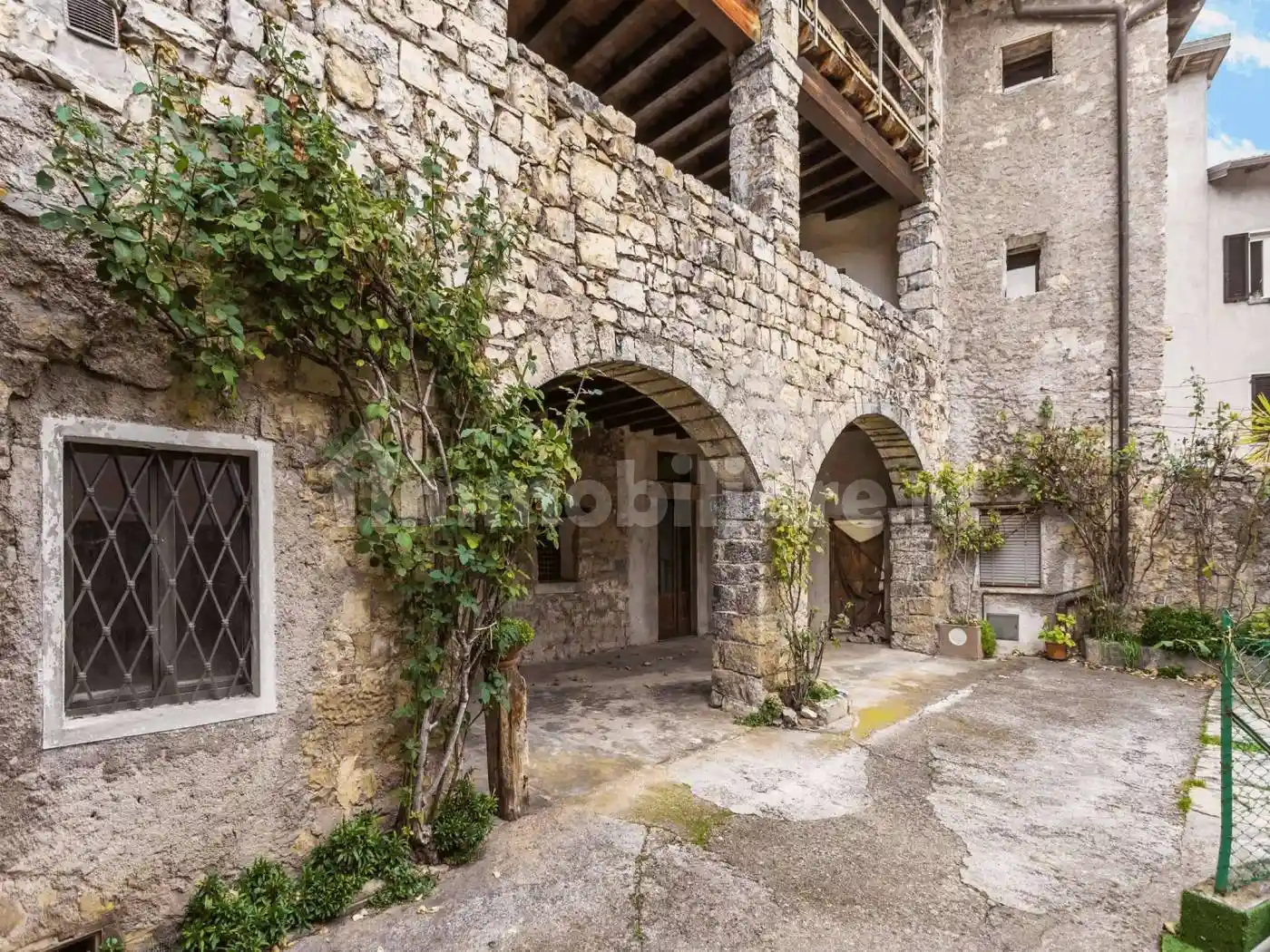 Casa indipendente in vendita a Bianzano