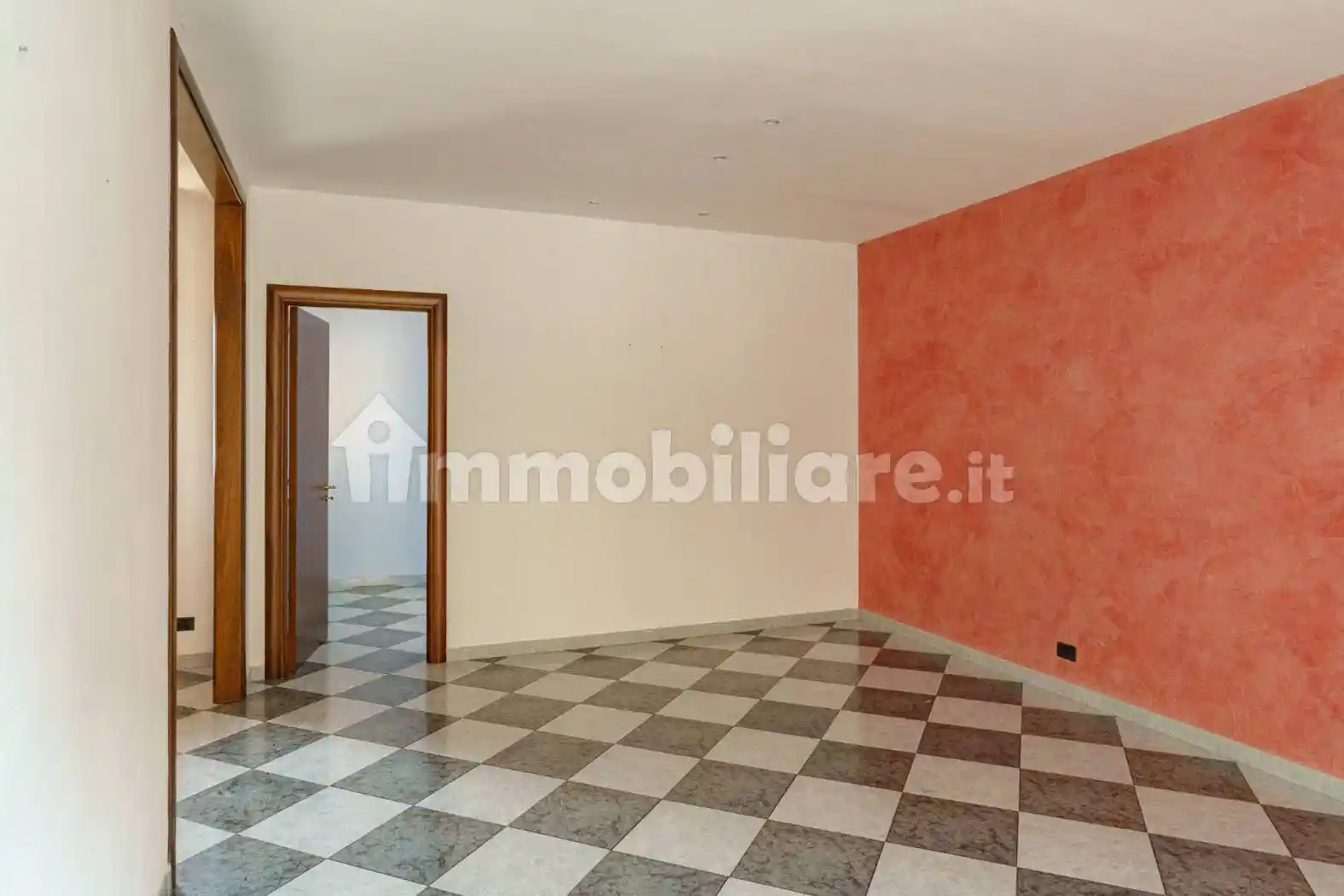 Appartamento in vendita a Aci Catena