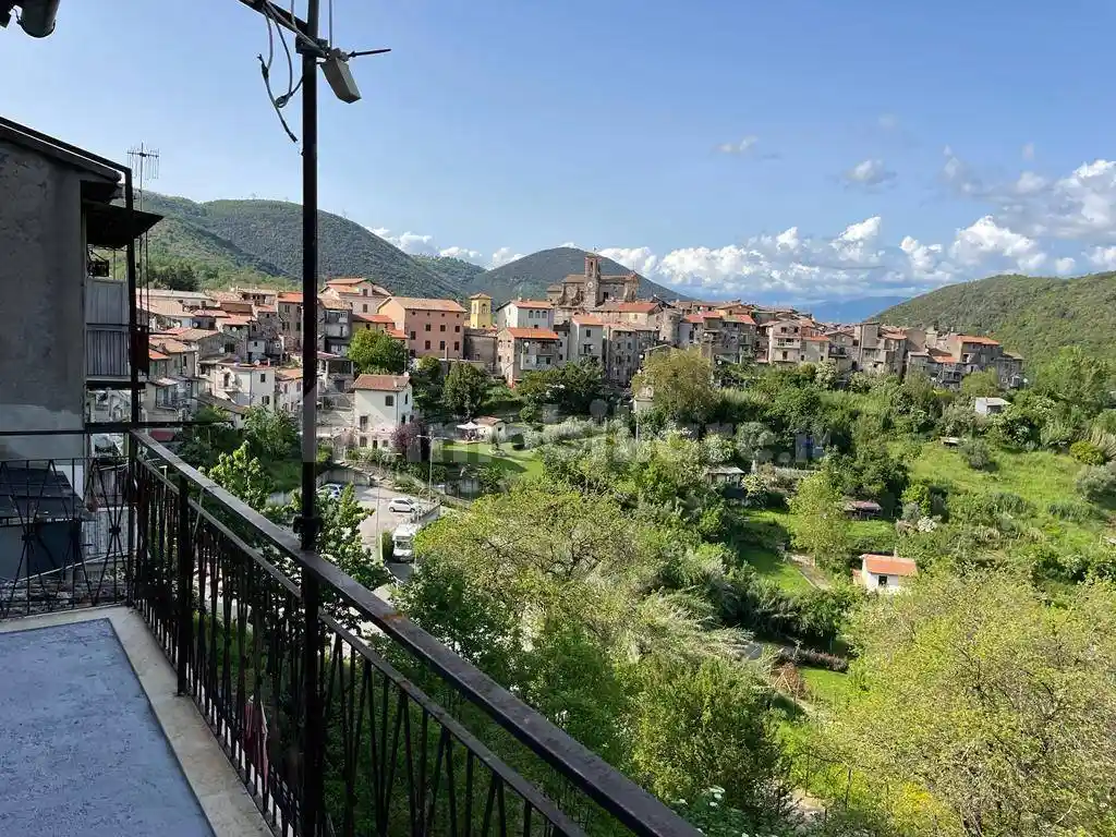 Appartamento in vendita a Montelanico