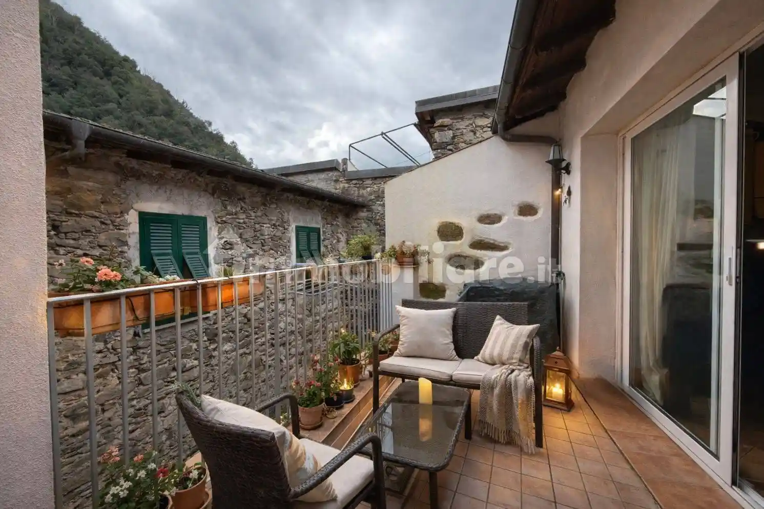 Casa indipendente in vendita a Isolabona