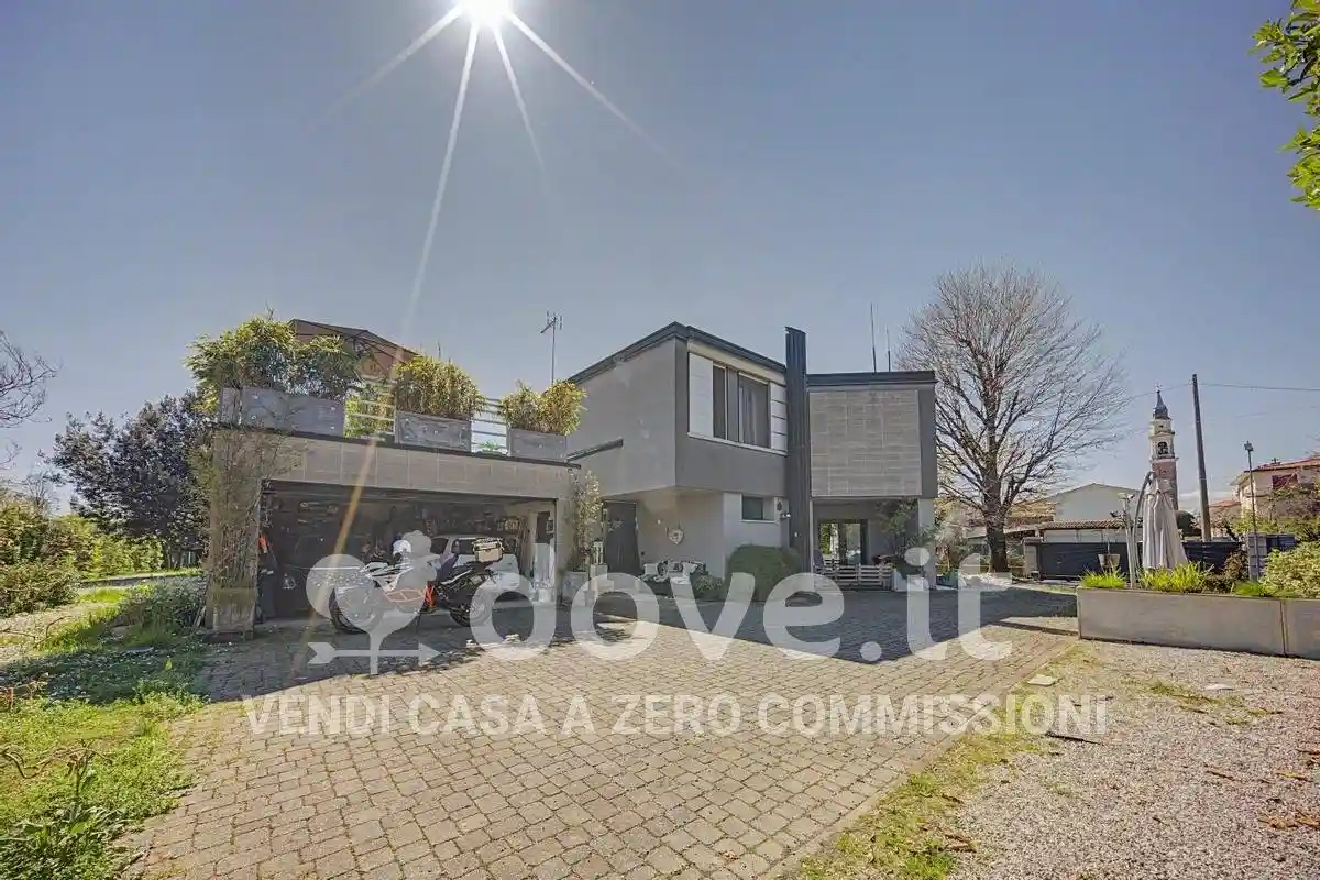 Casa indipendente in vendita a Rosà