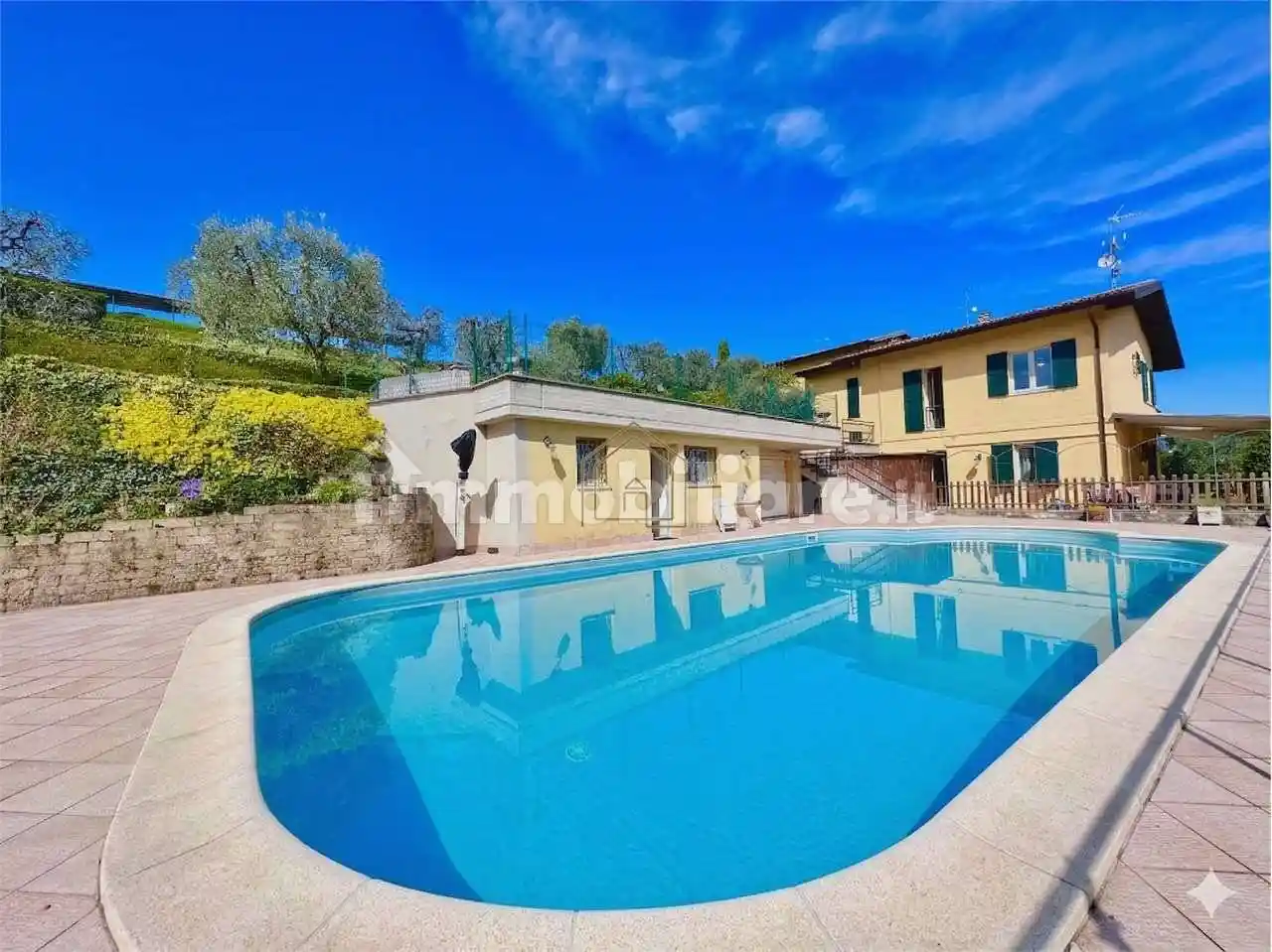 Villa in vendita a Padenghe sul Garda