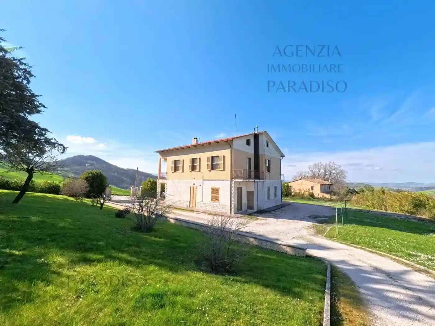 Villa in vendita a Urbino