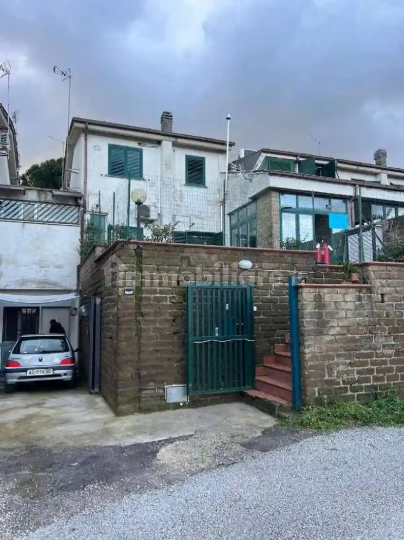 Villa in vendita a Campagnano di Roma