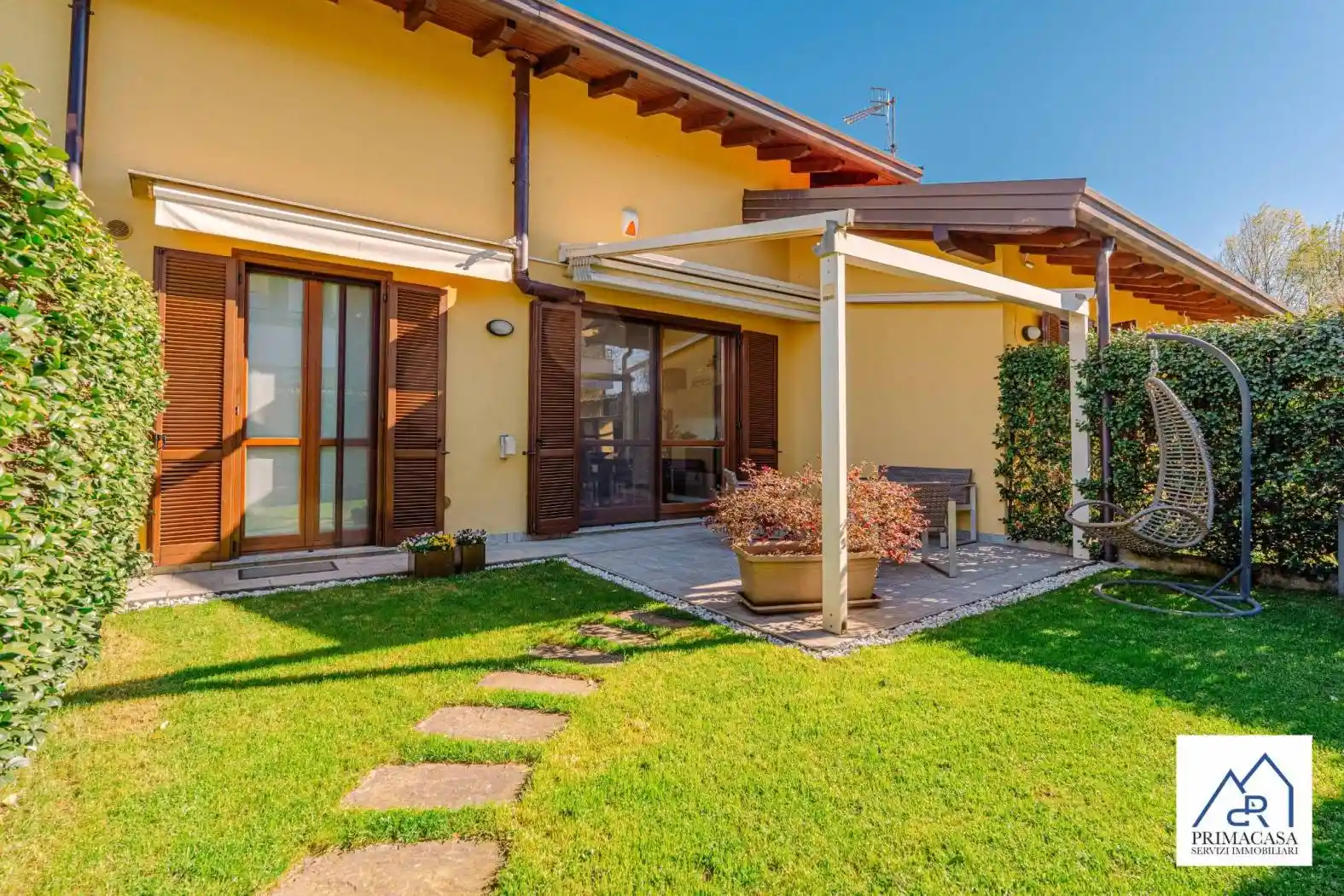 Villa in vendita a Leggiuno