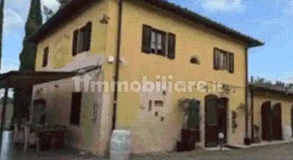 Casa indipendente in vendita a Montevarchi