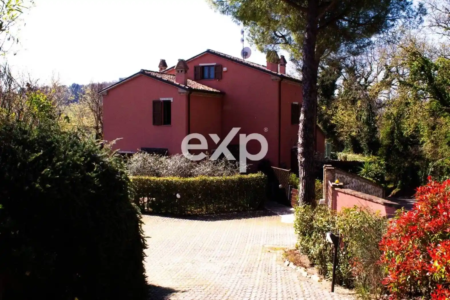 Casa indipendente in vendita a Fano