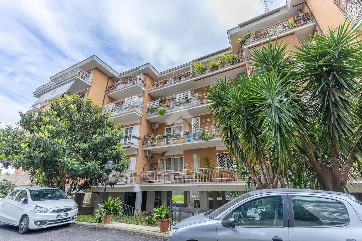 Appartamento in vendita a Roma