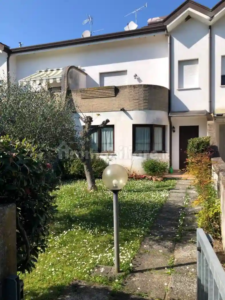 Villetta a schiera - foto 2