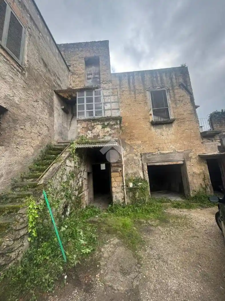 Rustico - Casale in vendita a Saviano