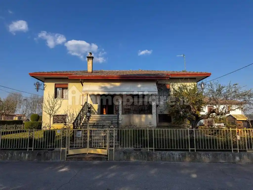 Casa indipendente in vendita a Este