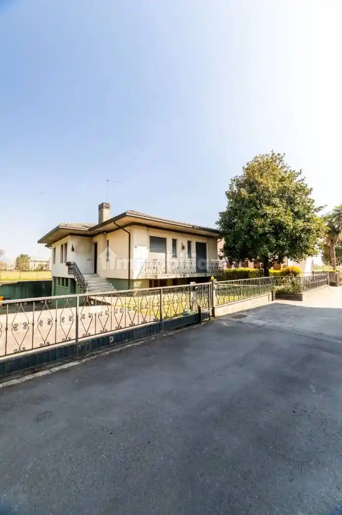 Villa in vendita a Castelfranco Veneto