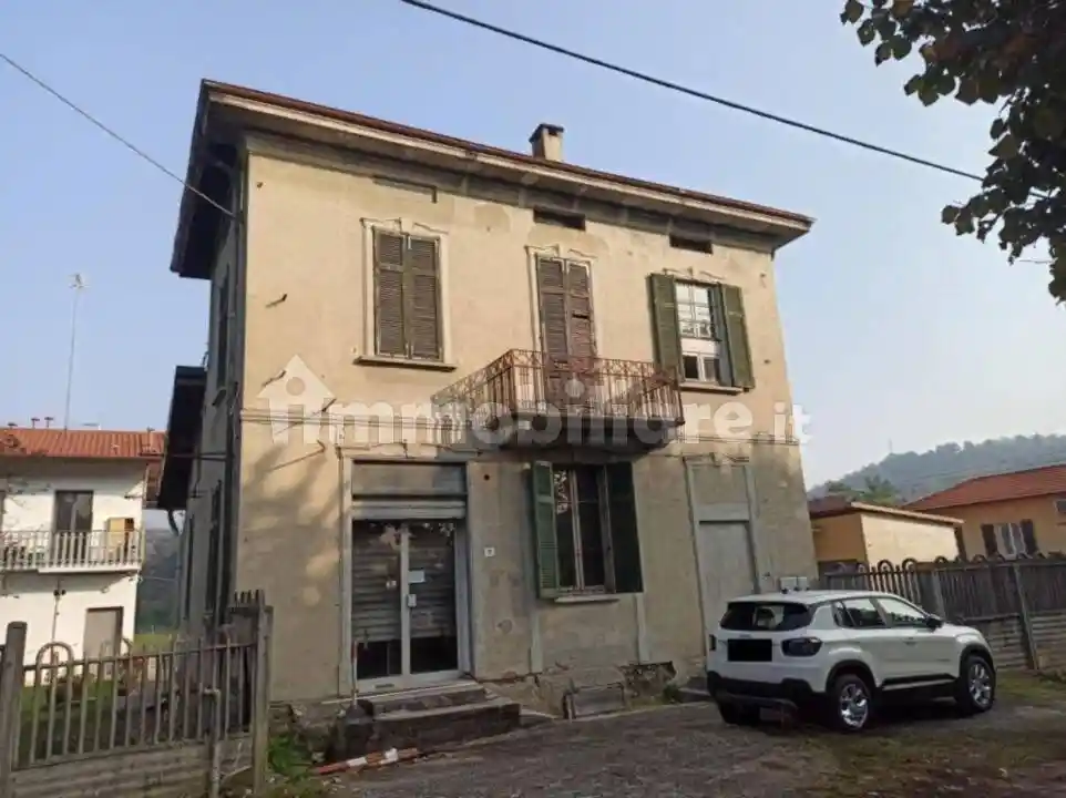 Casa indipendente in vendita a Fino Mornasco
